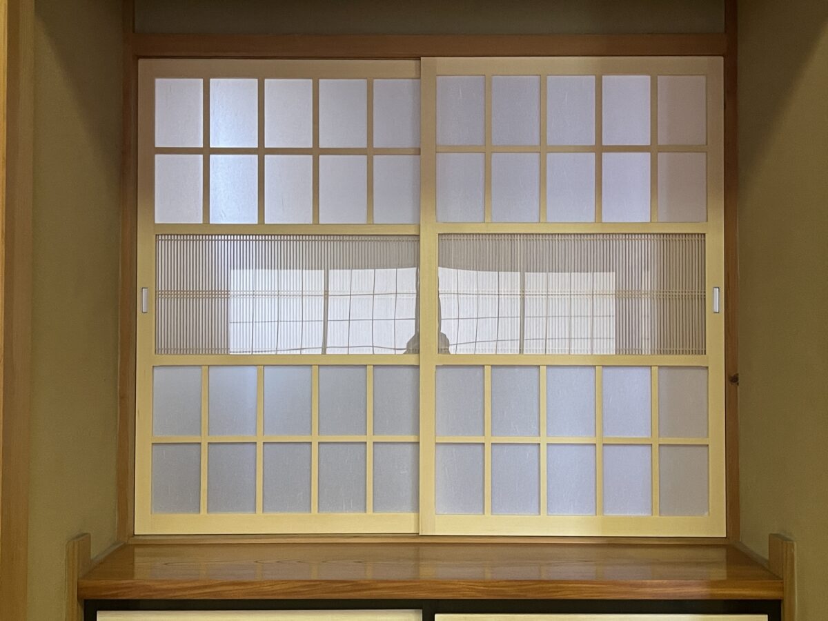 アクリル格子戸（障子）