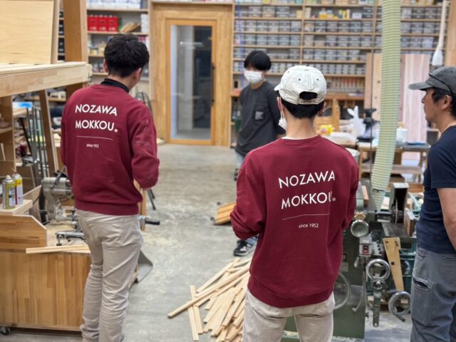 ︎□ NOZAWA MOKKOU®︎ 
社内安全講習を行いました！
初歩的なところも含めて機械の使い方、危険なポイントを改めて確認と共有を行いました。